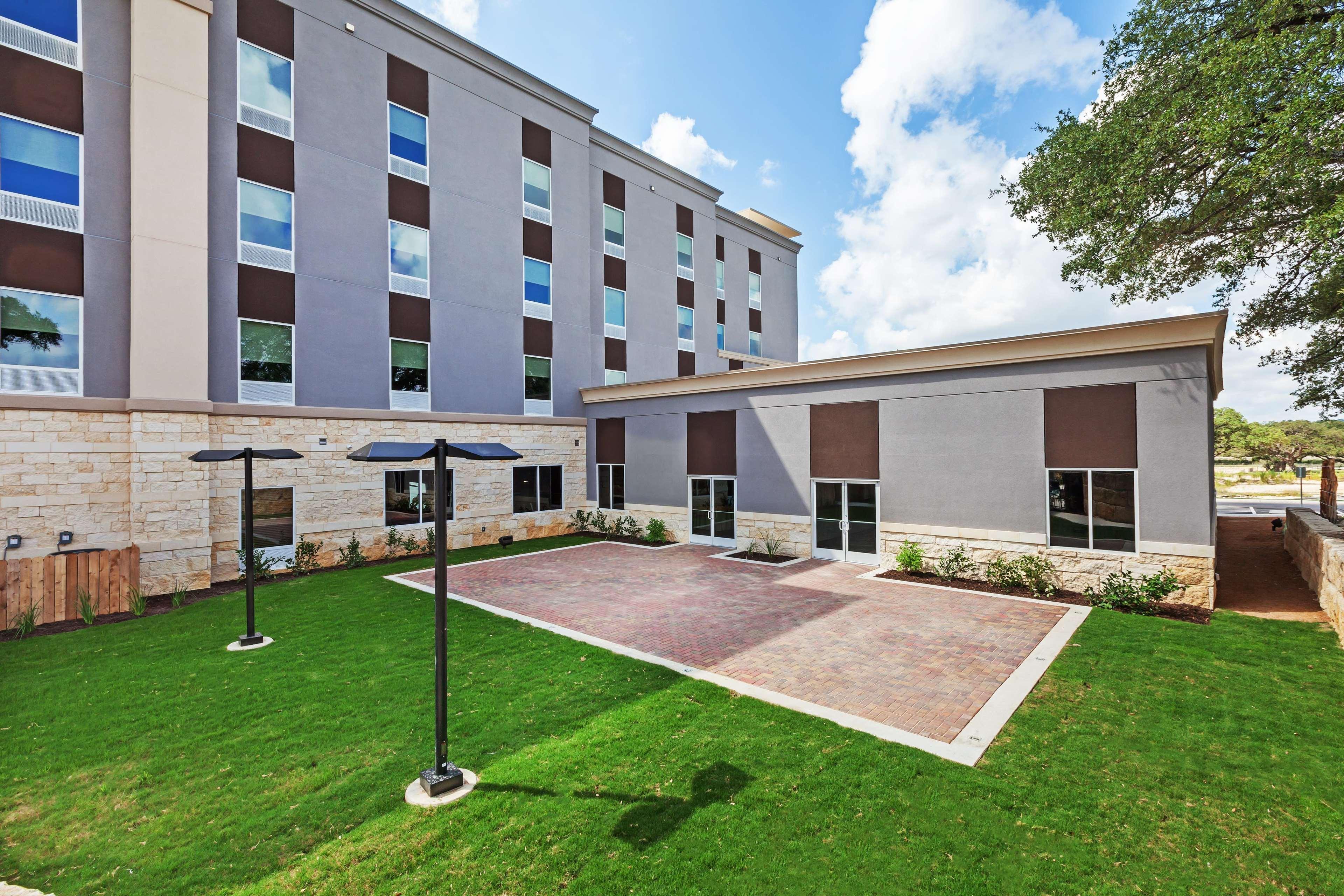 Hampton Inn By Hilton Bulverde Texas Hill Country Exterior photo