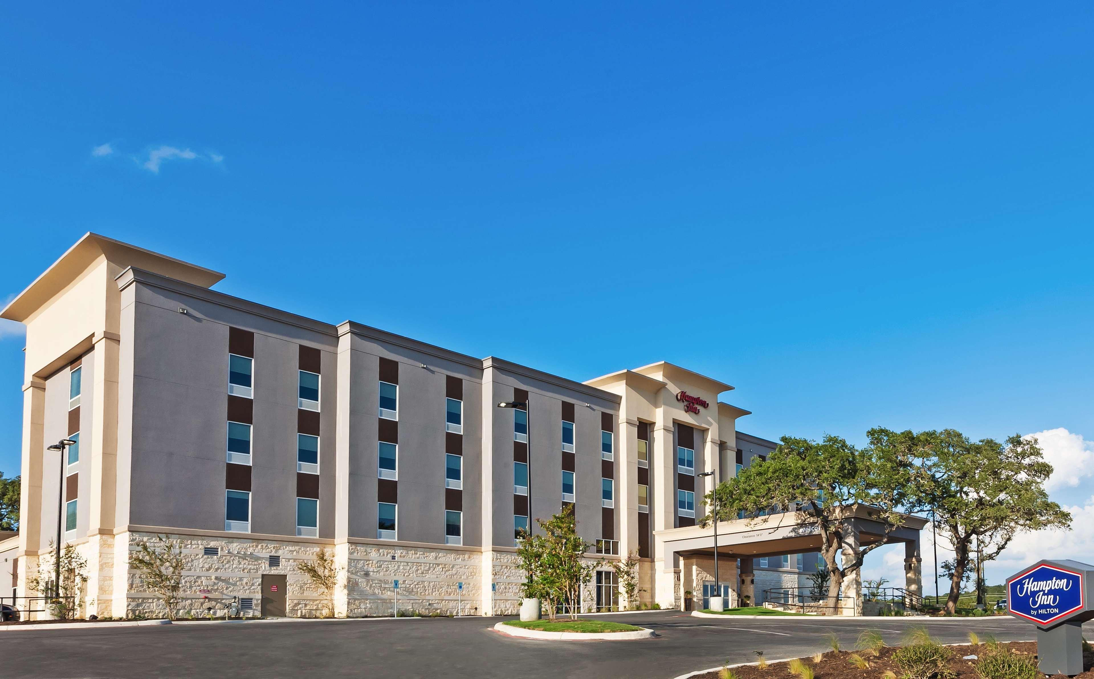 Hampton Inn By Hilton Bulverde Texas Hill Country Exterior photo